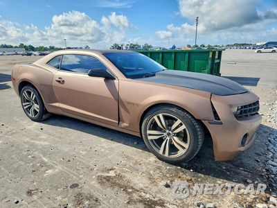 Czwarte zdjęcie samochodu z boku: 2010 CHEVROLET CAMARO LT VIN:2G1FB1EV6A9190773 - miniatura