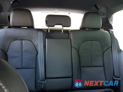 Zdjęcie 10 z 13 samochodu: 2020 VOLVO XC40 T5 MOMENTUM VIN:YV4162UK3L2335561 - miniatura