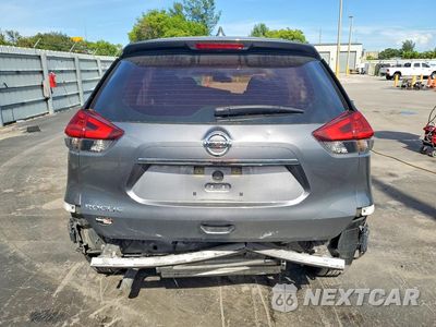Zdjęcie 6 z 13 samochodu: 2018 NISSAN ROGUE S VIN:KNMAT2MT8JP528406 - miniatura