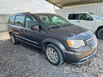 Czwarte zdjęcie samochodu z boku: 2016 CHRYSLER TOWN & COUNTRY TOURING VIN:2C4RC1BG1GR110540 - miniatura