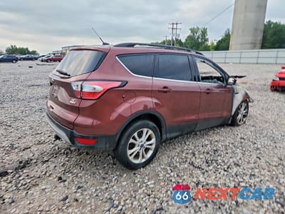 Trzecie zdjęcie samochodu z tyłu: 2018 FORD ESCAPE SE VIN:1FMCU9GD6JUC95240 - miniatura