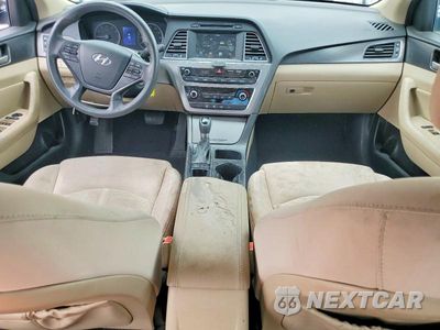 Zdjęcie 8 z 12 samochodu: 2017 HYUNDAI SONATA SPORT VIN:5NPE34AF7HH448967 - miniatura
