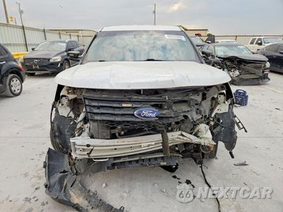 Piąte zdjęcie samochodu w środku: 2016 FORD EXPLORER POLICE INTERCEPTOR VIN:1FM5K8AR2GGD32823 - miniatura