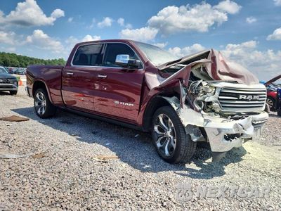 Czwarte zdjęcie samochodu z boku: 2019 RAM 1500 LONGHORN VIN:1C6SRFST0KN764369 - miniatura