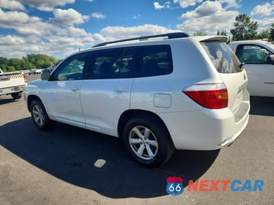 Drugie zdjęcie samochodu z przodu: 2010 TOYOTA HIGHLANDER SE VIN:5TDKK3EH6AS022182 - miniatura