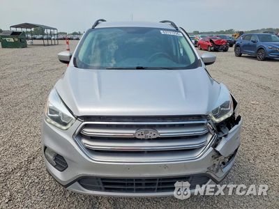 Piąte zdjęcie samochodu w środku: 2017 FORD ESCAPE SE VIN:1FMCU0GD2HUE90760 - miniatura