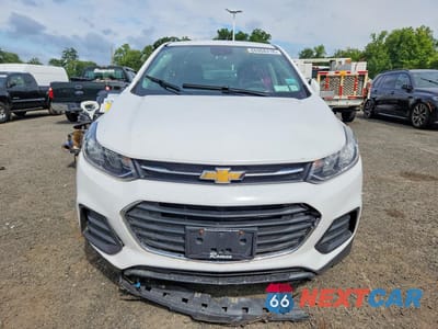 Piąte zdjęcie samochodu w środku: 2020 CHEVROLET TRAX LS VIN:3GNCJNSB9LL148944 - miniatura