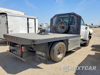 Trzecie zdjęcie samochodu z tyłu: 2005 CHEVROLET 4500 VIN:1GBE4C1245F501090 - miniatura