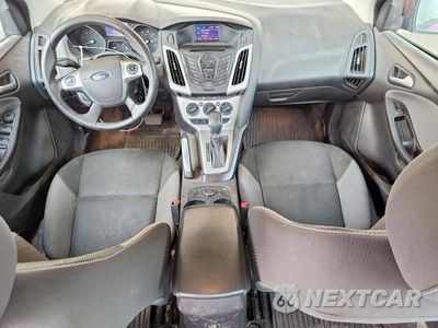 Zdjęcie 8 z 12 samochodu: 2014 FORD FOCUS SE VIN:1FADP3F26EL128469 - miniatura