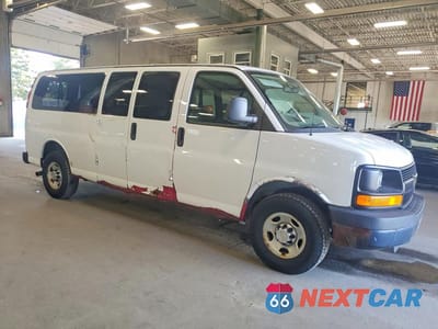 Czwarte zdjęcie samochodu z boku: 2011 CHEVROLET EXPRESS G3500 LS VIN:1GNZGZHG4B1101880 - miniatura