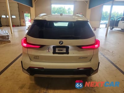Zdjęcie 6 z 13 samochodu: 2023 BMW X1 XDRIVE28I VIN:WBX73EF08P5X81165 - miniatura