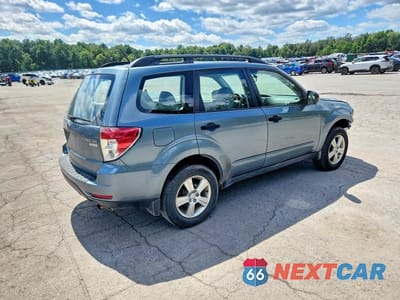 Trzecie zdjęcie samochodu z tyłu: 2013 SUBARU FORESTER 2.5X VIN:JF2SHABC1DH424052 - miniatura