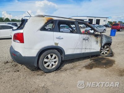 Trzecie zdjęcie samochodu z tyłu: 2013 KIA SORENTO LX VIN:5XYKT3A69DG412843 - miniatura