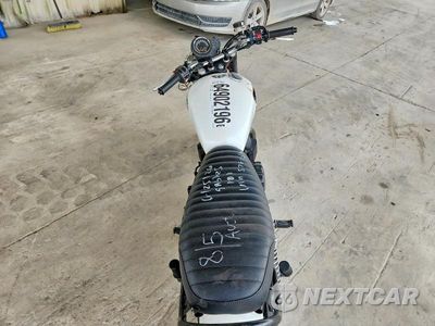 Zdjęcie 6 z 9 samochodu: 2013 TRIUMPH MOTORCYCLE BONNEVILLE VIN:SMT900K10DT578134 - miniatura