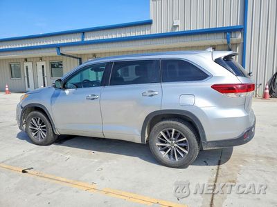 Drugie zdjęcie samochodu z przodu: 2018 TOYOTA HIGHLANDER XLE VIN:5TDKZRFH5JS537218 - miniatura