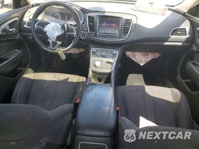Zdjęcie 8 z 12 samochodu: 2015 CHRYSLER 200 LIMITED VIN:1C3CCCAB4FN605595 - miniatura