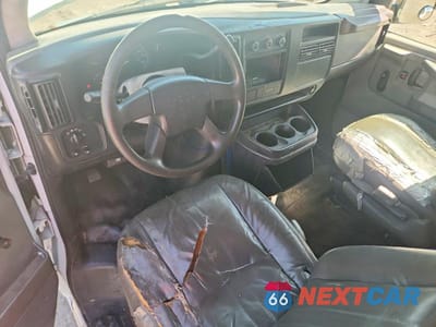 Zdjęcie 8 z 13 samochodu: 2007 CHEVROLET EXPRESS G1500 VIN:1GCFG15X371129615 - miniatura