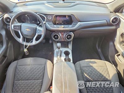 Zdjęcie 8 z 12 samochodu: 2020 CHEVROLET BLAZER 1LT VIN:3GNKBBRA8LS535737 - miniatura