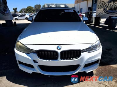 Piąte zdjęcie samochodu w środku: 2013 BMW 328 XI VIN:WBA3B3C51DF541543 - miniatura