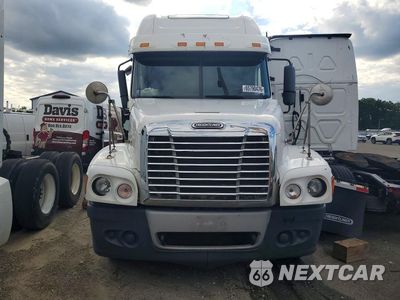 Piąte zdjęcie samochodu w środku: 2006 FREIGHTLINER CST120 SEMI TRUCK VIN:1FUJBBCK06LX07056 - miniatura