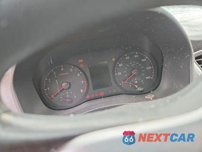 Zdjęcie 9 z 12 samochodu: 2018 HYUNDAI ACCENT SE VIN:3KPC24A34JE015701 - miniatura