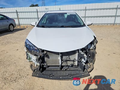 Piąte zdjęcie samochodu w środku: 2017 TOYOTA COROLLA XSE VIN:2T1BURHE4HC756031 - miniatura