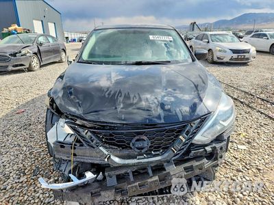 Piąte zdjęcie samochodu w środku: 2018 NISSAN SENTRA S VIN:3N1AB7AP4JY319950 - miniatura