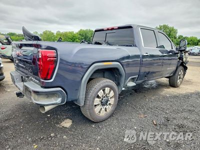 Trzecie zdjęcie samochodu z tyłu: 2025 GMC SIERRA K3500 DENALI VIN:1GT4UWEY3SF363092 - miniatura