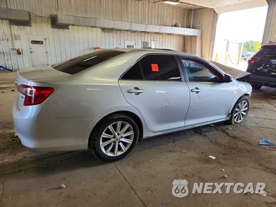 Trzecie zdjęcie samochodu z tyłu: 2014 TOYOTA CAMRY XLE VIN:4T4BF1FK5ER410820 - miniatura