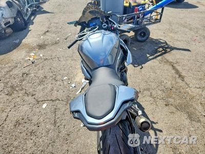 Zdjęcie 6 z 9 samochodu: 2026 BMW S 1000 RR VIN:WB10P2307T6M34448 - miniatura