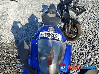 Piąte zdjęcie samochodu w środku: 2020 YAMAHA YZFR1 VIN:JYARN66E1LA000503 - miniatura