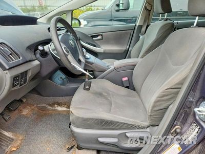 Zdjęcie 7 z 13 samochodu: 2011 TOYOTA PRIUS TWO VIN:JTDKN3DU9B1384303 - miniatura