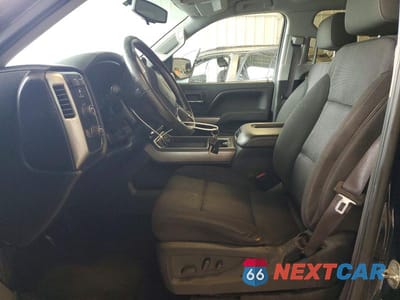 Zdjęcie 7 z 12 samochodu: 2017 CHEVROLET SILVERADO K1500 LT VIN:3GCUKREC3HG135371 - miniatura