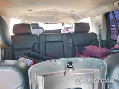 Zdjęcie 10 z 13 samochodu: 2018 CHEVROLET TAHOE C1500 LT VIN:1GNSCBKC5JR146322 - miniatura