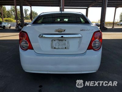 Zdjęcie 6 z 12 samochodu: 2014 CHEVROLET SONIC LT VIN:1G1JC5SH5E4184341 - miniatura
