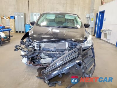 Piąte zdjęcie samochodu w środku: 2016 FORD ESCAPE SE VIN:1FMCU9GX4GUC80013 - miniatura