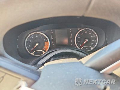Zdjęcie 9 z 13 samochodu: 2021 JEEP RENEGADE SPORT VIN:ZACNJCAB3MPM29750 - miniatura