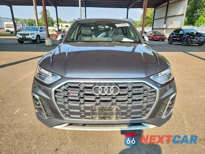 Piąte zdjęcie samochodu w środku: 2022 AUDI SQ5 PREMIUM VIN:WA1A4AFY1N2034126 - miniatura
