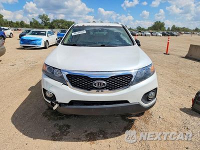 Piąte zdjęcie samochodu w środku: 2013 KIA SORENTO EX VIN:5XYKU4A63DG322395 - miniatura