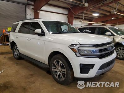 Czwarte zdjęcie samochodu z boku: 2024 FORD EXPEDITION XLT VIN:1FMJU1J87REA03556 - miniatura