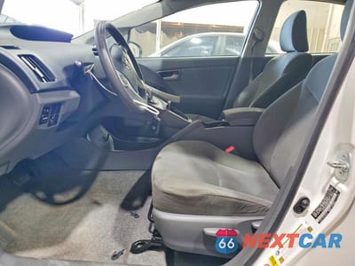 Zdjęcie 7 z 14 samochodu: 2011 TOYOTA PRIUS TWO VIN:JTDKN3DU2B0310999 - miniatura