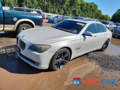 2010 BMW 750 I XDRIVE WBAKC6C55ACL67838 - główne zdjęcie licytacji z USA - miniatura