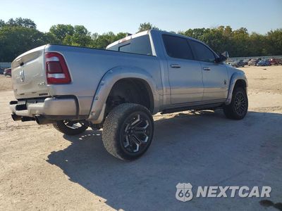 Trzecie zdjęcie samochodu z tyłu: 2024 RAM 1500 LARAMIE VIN:1C6SRFJT9RN134023 - miniatura