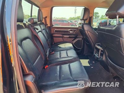 Zdjęcie 10 z 12 samochodu: 2019 RAM 1500 LARAMIE VIN:1C6SRFJT5KN786756 - miniatura