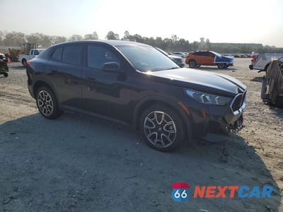 Czwarte zdjęcie samochodu z boku: 2026 BMW X2 XDRIVE28I VIN:WBX63GM00T5468356 - miniatura