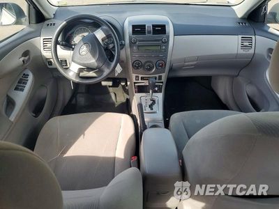 Zdjęcie 8 z 12 samochodu: 2011 TOYOTA COROLLA LE VIN:2T1BU4EEXBC708712 - miniatura