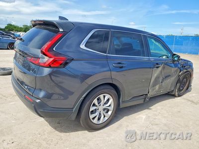Trzecie zdjęcie samochodu z tyłu: 2026 HONDA CR-V LX VIN:2HKRS3H22TH331324 - miniatura
