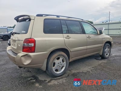 Trzecie zdjęcie samochodu z tyłu: 2004 TOYOTA HIGHLANDER LIMITED VIN:JTEEP21A340029997 - miniatura
