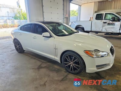 Czwarte zdjęcie samochodu z boku: 2009 JAGUAR XF PREMIUM LUXURY VIN:SAJWA06B29HR23578 - miniatura
