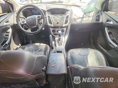 Zdjęcie 8 z 12 samochodu: 2014 FORD FOCUS SE VIN:1FADP3K23EL372361 - miniatura